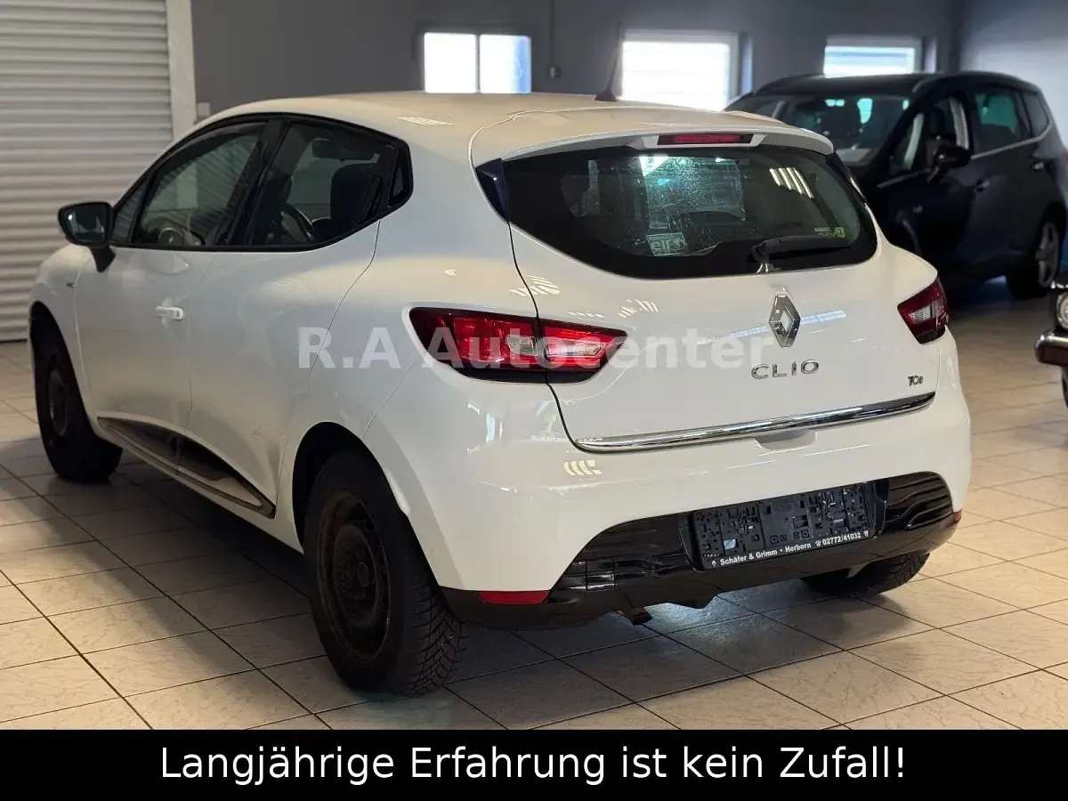 Używany Renault Clio IV 90 KM (66 kW) 2016 Biały Hatchback