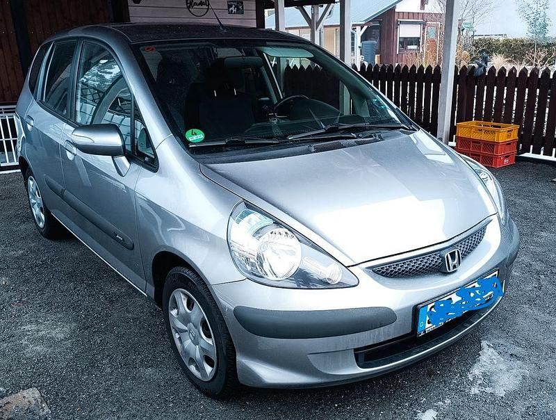 Gebraucht Honda Jazz 83 PS (61 kW) 2007 Silber Kleinwagen
