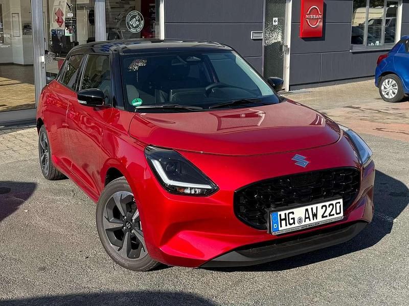 Neu Suzuki Swift Comfort+ 83 PS (61 kW) 2025 Rot Kleinwagen