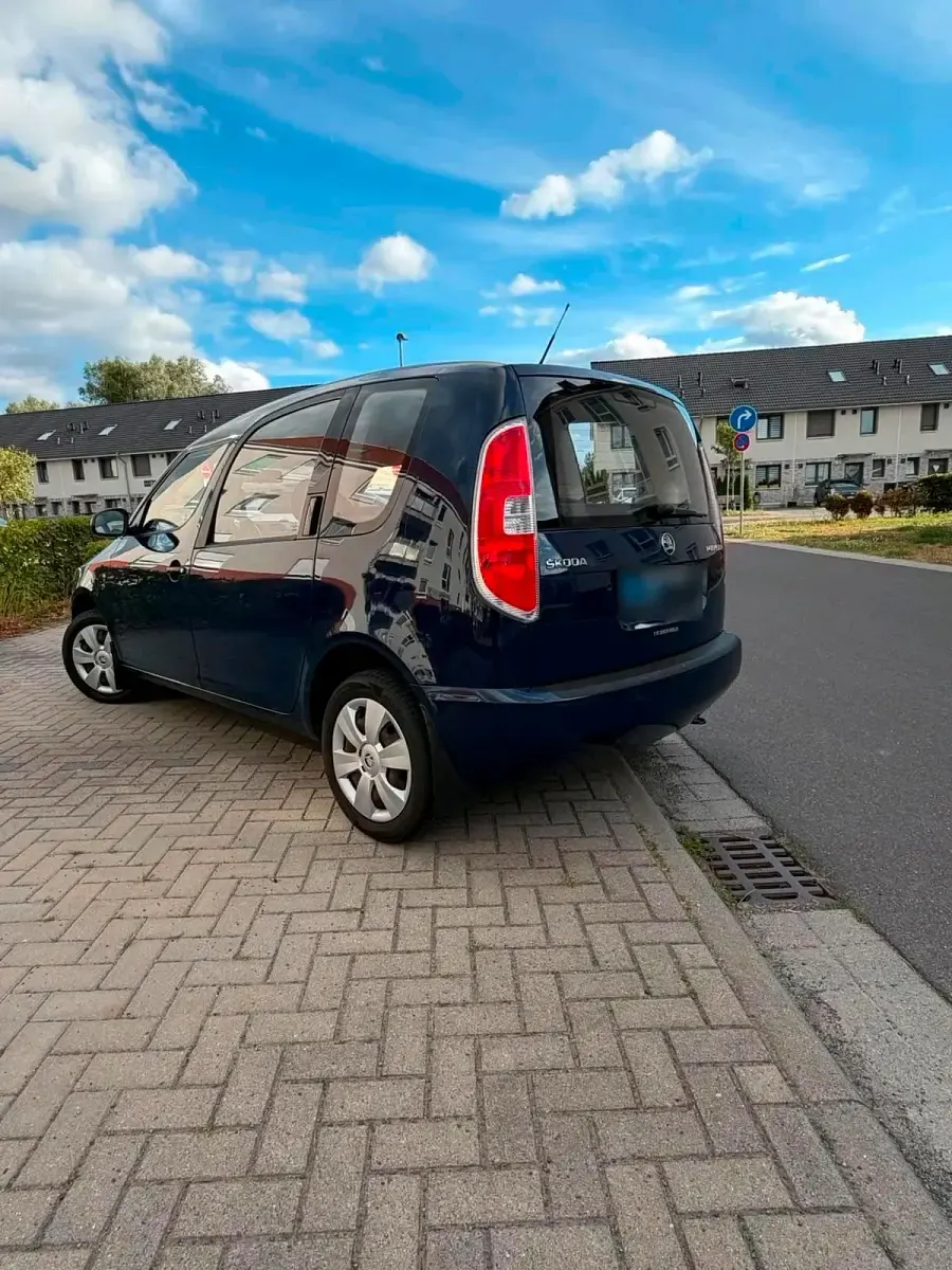 Gebraucht Skoda Roomster 75 PS (55 kW) 2014 Blau Van / Kleinbus