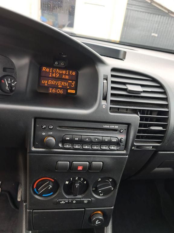 Gebraucht Opel Zafira 101 PS (74 kW) 2002 Silber Van / Kleinbus