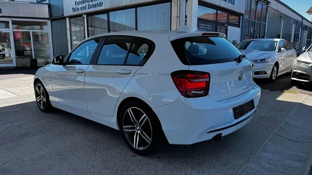 Gebraucht BMW 118 Sport Line 143 PS (105 kW) 2012 Weiß Kleinwagen