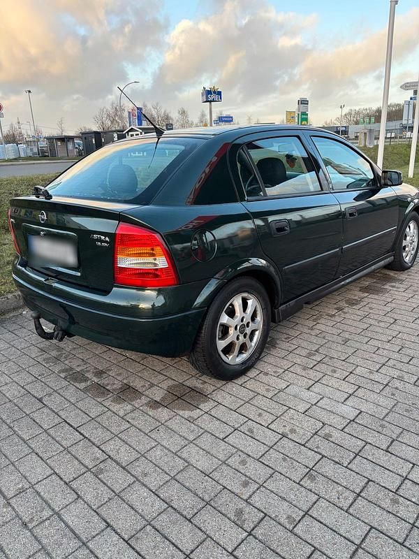 Gebraucht Opel Astra 125 PS (91 kW) 2003 Grün Kleinwagen