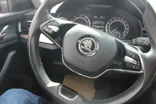 Gebraucht Skoda Scala Style 110 PS (80 kW) 2021 Grau Kleinwagen