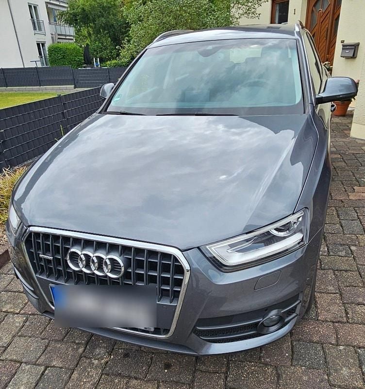 Grau Gebraucht 2014 Audi Q3 SUV | 11.200 € (Superpreis) - Bild 1/4