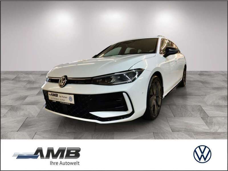 Weiß Gebraucht 2024 VW Passat Style Kombi | 43.890 € - Bild 1/3