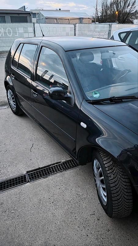 Gebraucht VW Golf IV Pacific 105 PS (77 kW) 2003 Schwarz Limousine