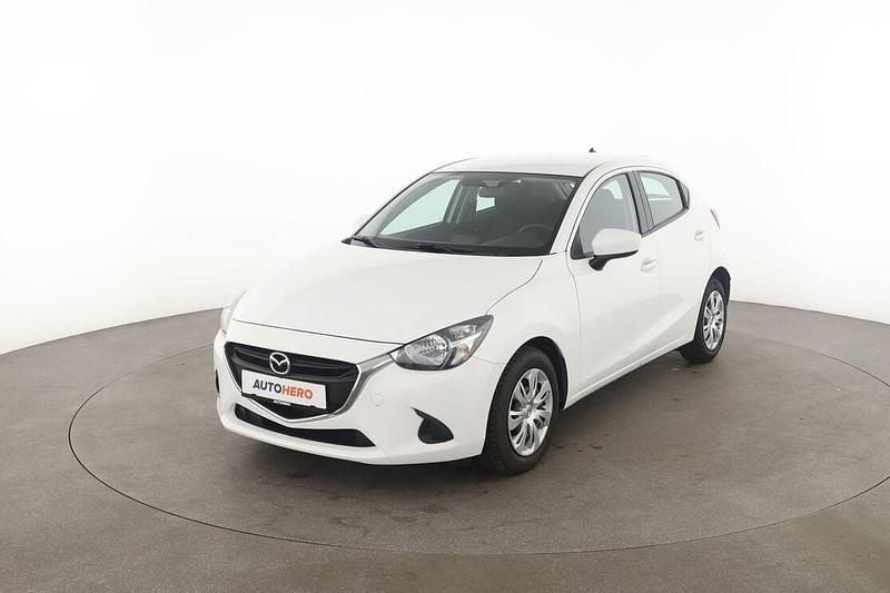 Weiß Gebraucht 2016 Mazda 2 Prime-Line Limousine | 10.330 € (Fairer Preis) - Bild 1/3