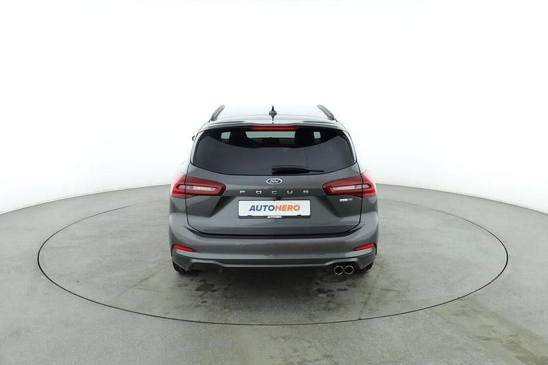 Gebraucht Ford Focus ST-Line 155 PS (114 kW) 2022 Grau Kombi