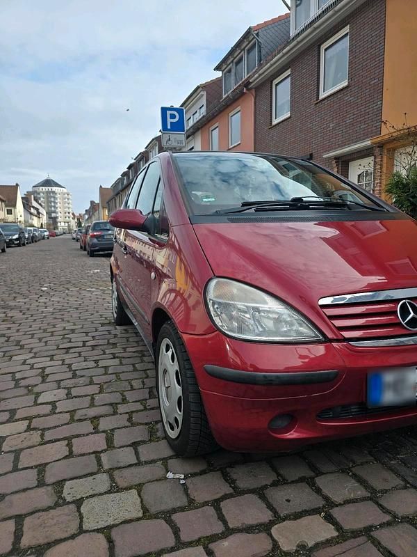 Gebraucht Mercedes A160 106 PS (77 kW) 2000 Rot Kleinwagen