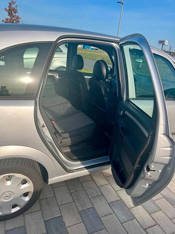 Gebraucht Opel Meriva 101 PS (74 kW) 2004 Grau Van / Kleinbus