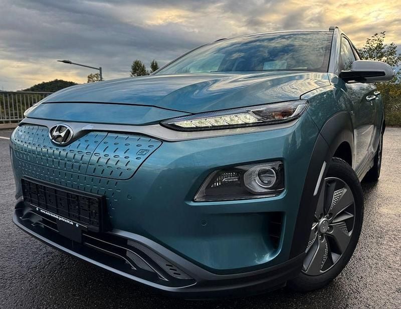 Blau Gebraucht 2019 Hyundai Kona Premium SUV | 16.900 € (Superpreis) - Bild 1/4