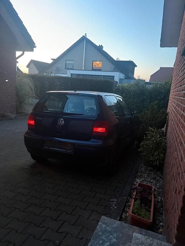 Gebraucht VW Polo 60 PS (44 kW) 2000 Blau Kleinwagen