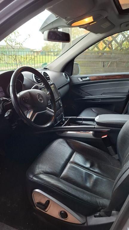 Silber Gebraucht 2009 Mercedes GL320 SUV | 8.999 € (Guter Preis) - Bild 1/4
