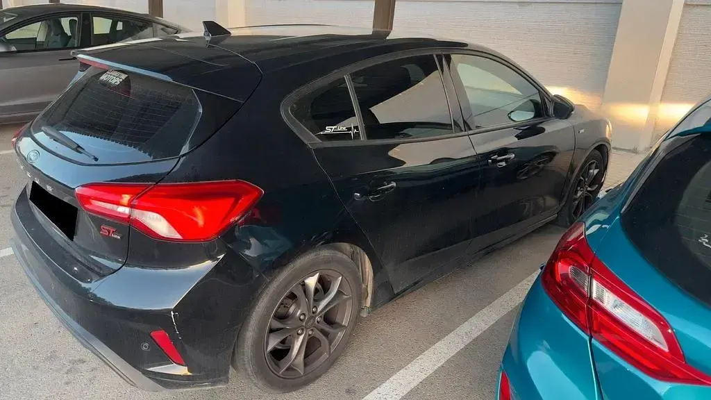 Gebraucht Ford Focus ST-Line 125 PS (91 kW) 2019 Schwarz Limousine