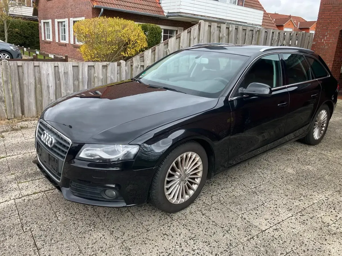 Gebraucht Audi A4 160 PS (117 kW) 2010 Schwarz Kombi