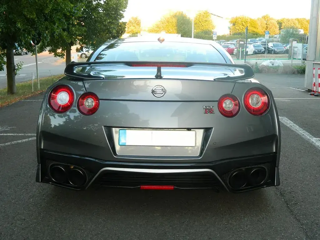 Gebraucht Nissan GT-R Prestige 570 PS (419 kW) 2018 Grau Coupé
