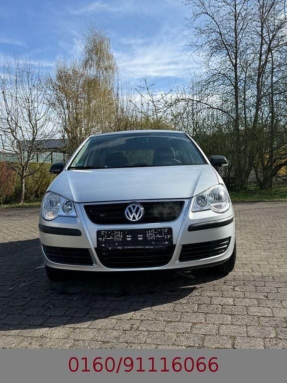 Second-hand VW Polo Trendline 64 CP (47 kW) 2006 Argintiu Hatchback