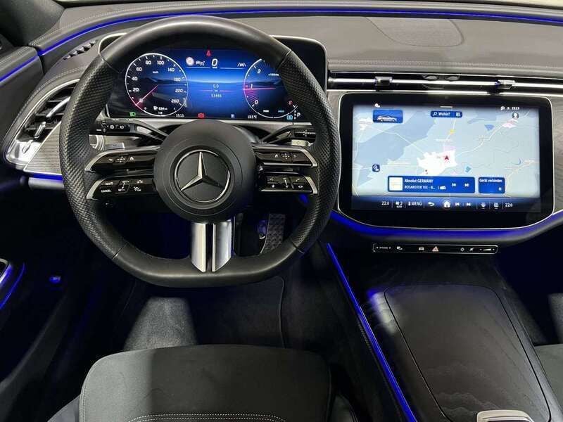 Gebraucht Mercedes E220 AMG 197 PS (144 kW) 2024 Grau, Kombi