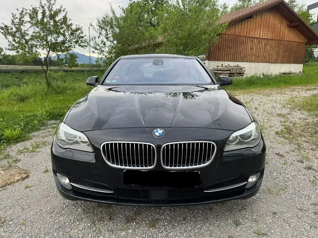 Gebraucht BMW 530 Performance 258 PS (189 kW) 2012 Schwarz Kombi