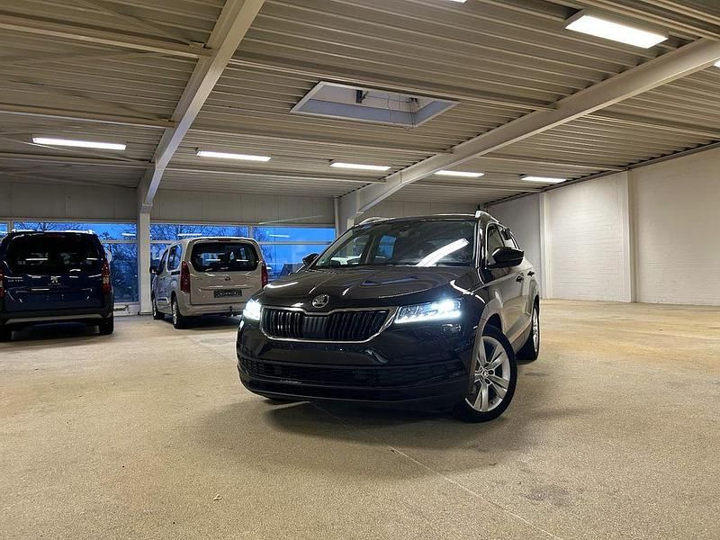 Braun Gebraucht 2019 Skoda Karoq Style SUV | 19.780 € (Fairer Preis) - Bild 1/4