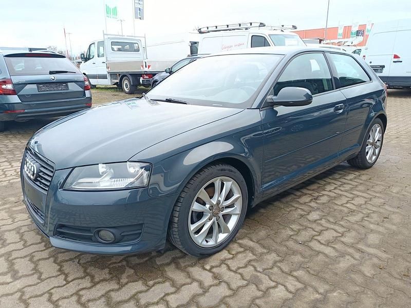 Second-hand Audi A3 Ambition 125 CP (91 kW) 2011 Gri Hatchback