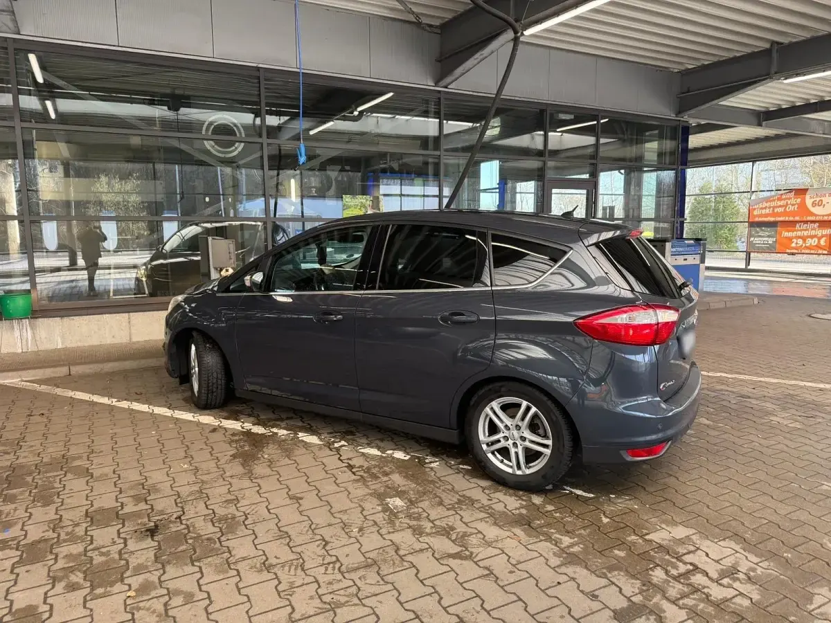 Gebraucht Ford C-MAX 140 PS (102 kW) 2014 Van / Kleinbus