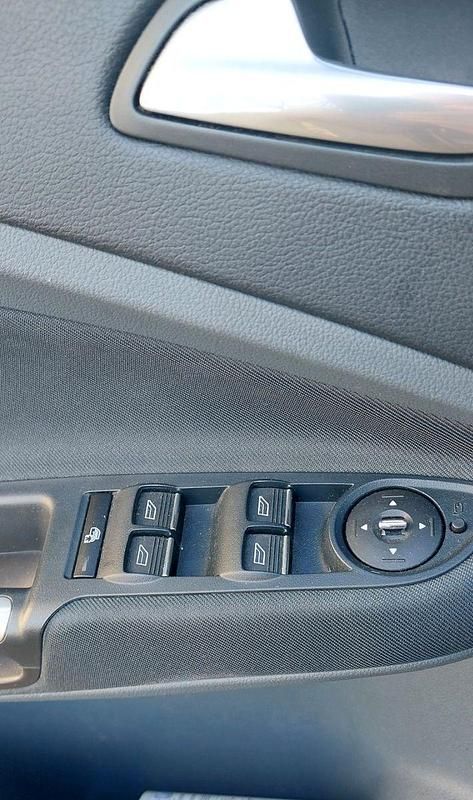 Gebraucht Ford Grand C-Max 163 PS (119 kW) 2014 Braun Van / Kleinbus