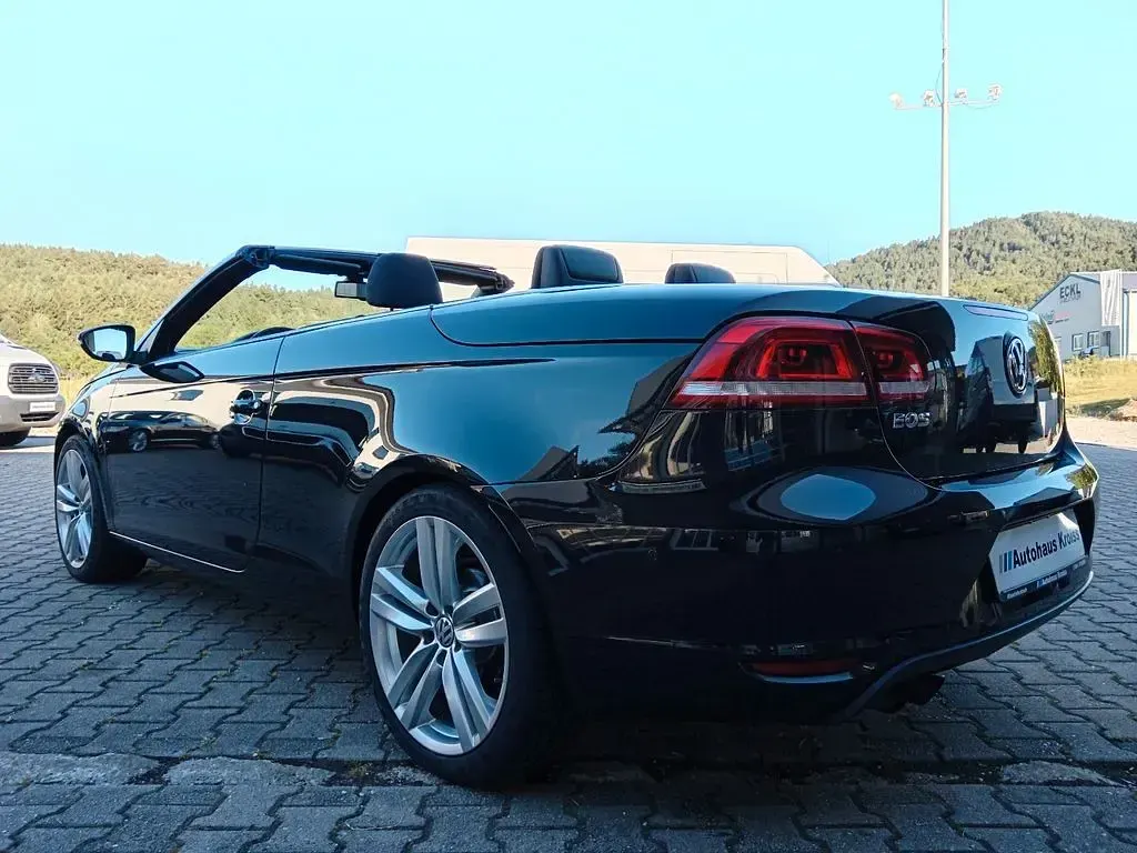 Gebraucht VW Eos Sport 160 PS (117 kW) 2011 Schwarz Cabrio