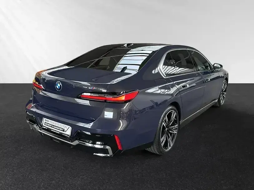 Gebraucht BMW i7 Comfort Edition 484 kW (659 PS) 2023 Violett Limousine