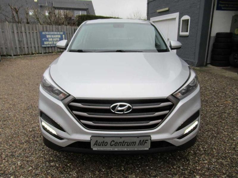 Gebraucht Hyundai Tucson Classic 141 PS (103 kW) 2016 Silber SUV