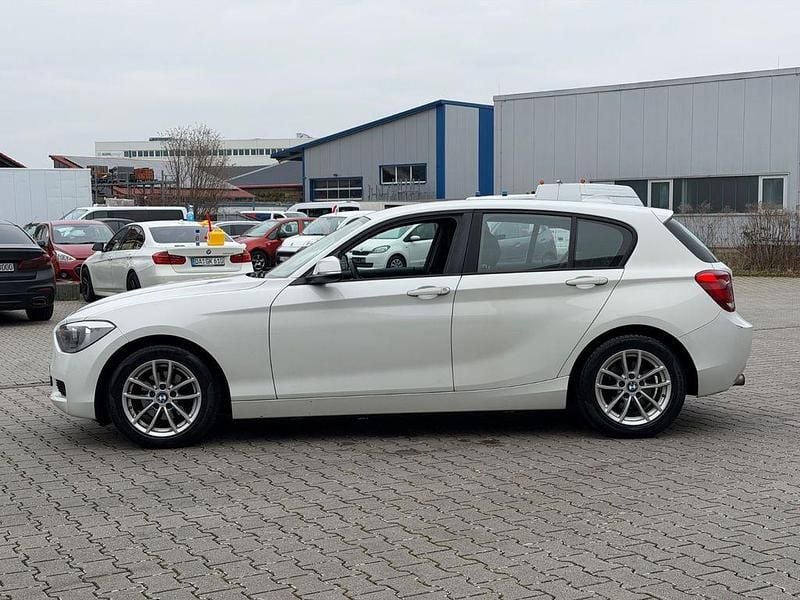 Gebraucht BMW 116 Sport Line 136 PS (100 kW) 2011 Weiß Kleinwagen