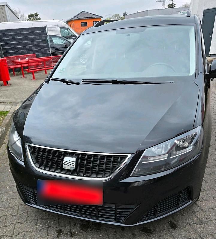 Usata Seat Alhambra 140 CV (102 kW) 2012 Nero Monovolume
