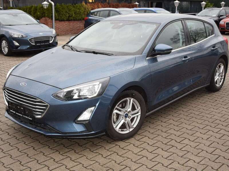 Chromablau metallic Gebraucht 2020 Ford Focus S Kleinwagen | 15.555 € (Guter Preis) - Bild 1/4