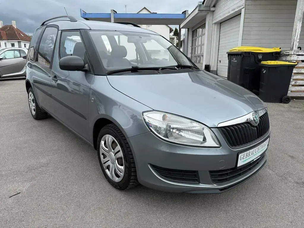Gebraucht Skoda Roomster Plus Edition 86 PS (63 kW) 2011 Grau Van / Kleinbus