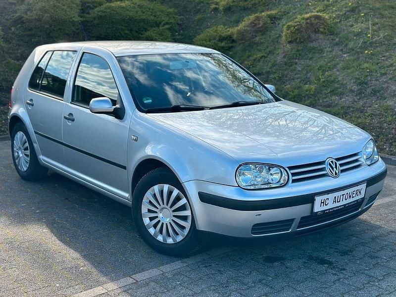 Gebraucht VW Golf IV 102 PS (75 kW) 2001 Silber Limousine