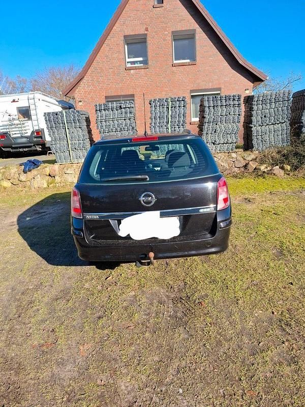 Gebraucht Opel Astra 90 PS (66 kW) 2008 Schwarz Kombi