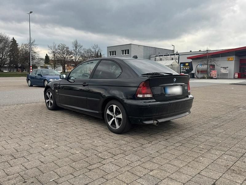 Gebraucht BMW 316 116 PS (85 kW) 2004 Schwarz Coupé