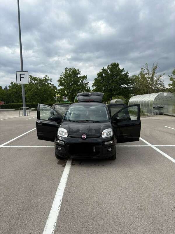 Schwarz Gebraucht 2017 Fiat Panda Lounge Kleinwagen | 8.000 € (Fairer Preis) - Bild 1/4