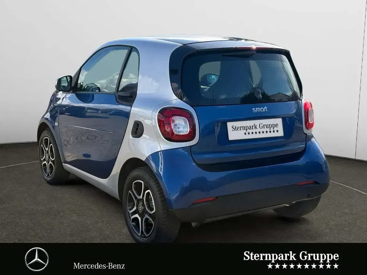 Gebraucht Smart ForTwo Coupé Passion 71 PS (52 kW) 2017 Blau Coupé