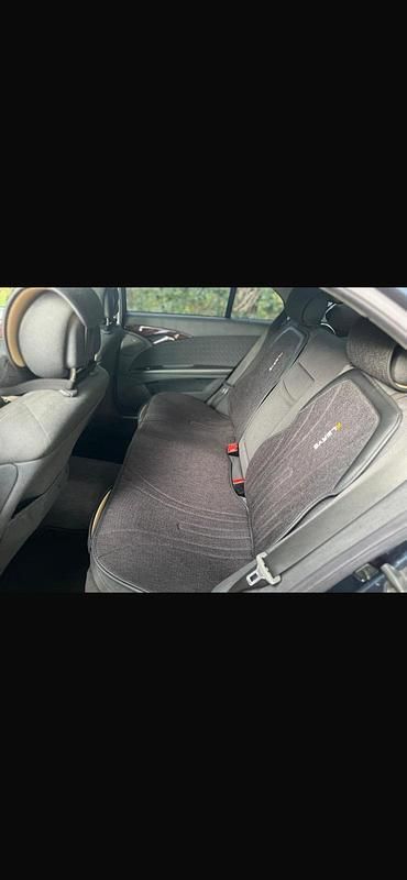 Gebraucht Mercedes E240 177 PS (130 kW) 2002 Schwarz Limousine