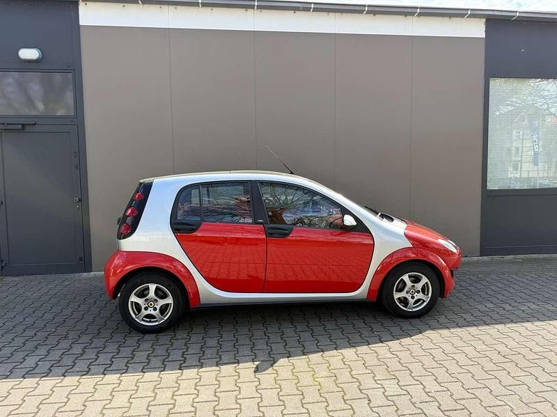 Używany Smart ForFour Passion 109 KM (80 kW) 2004 Czerwony Hatchback
