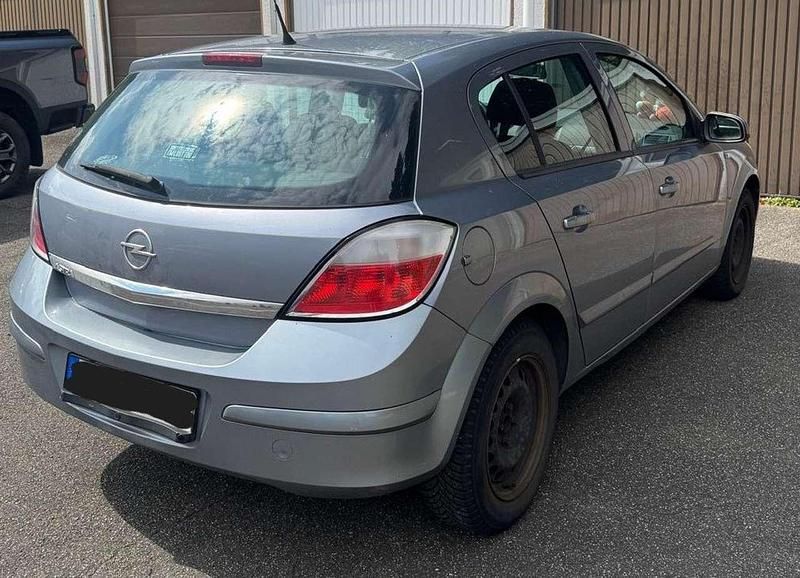Gebraucht 2004 Opel Astra Limousine | 700 € (Superpreis) - Bild 1/4