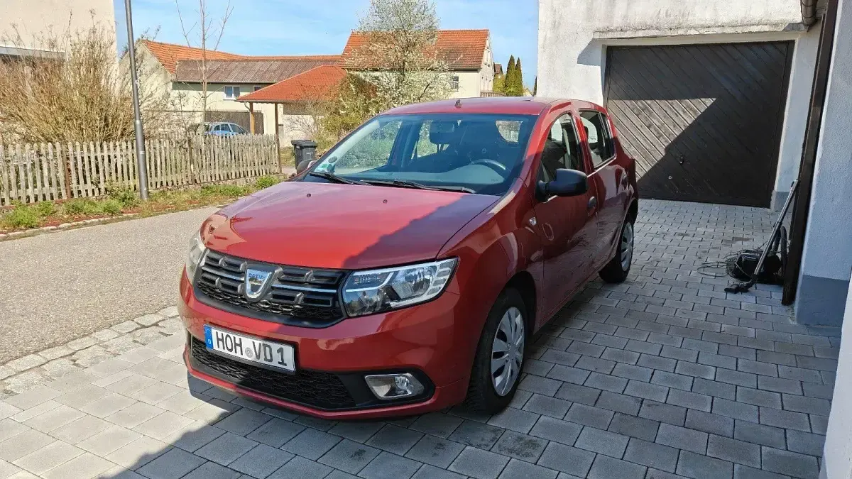 Gebraucht Dacia Sandero 73 PS (53 kW) 2017 Rot Limousine