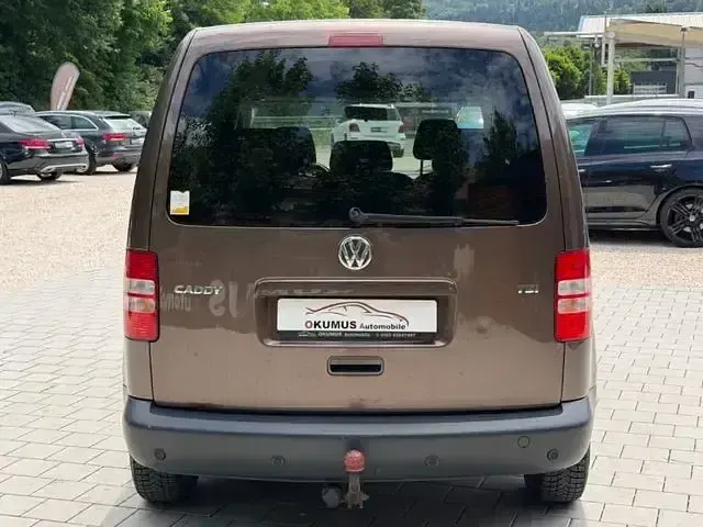 Gebraucht VW Caddy Trendline 110 PS (80 kW) 2010 Braun Van / Kleinbus