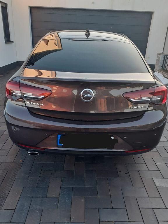 Gebraucht Opel Insignia Edition 170 PS (125 kW) 2017 Braun Limousine