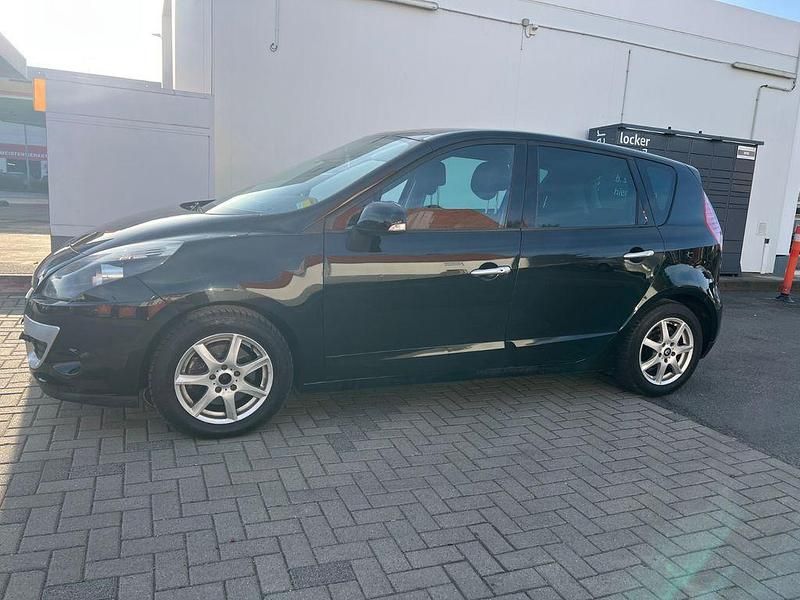 Gebraucht Renault Scénic III Dynamique 106 PS (77 kW) 2010 Schwarz Van / Kleinbus