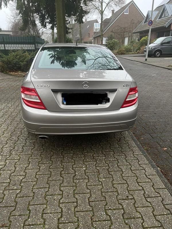 Gebraucht Mercedes 220 170 PS (125 kW) 2007 Limousine