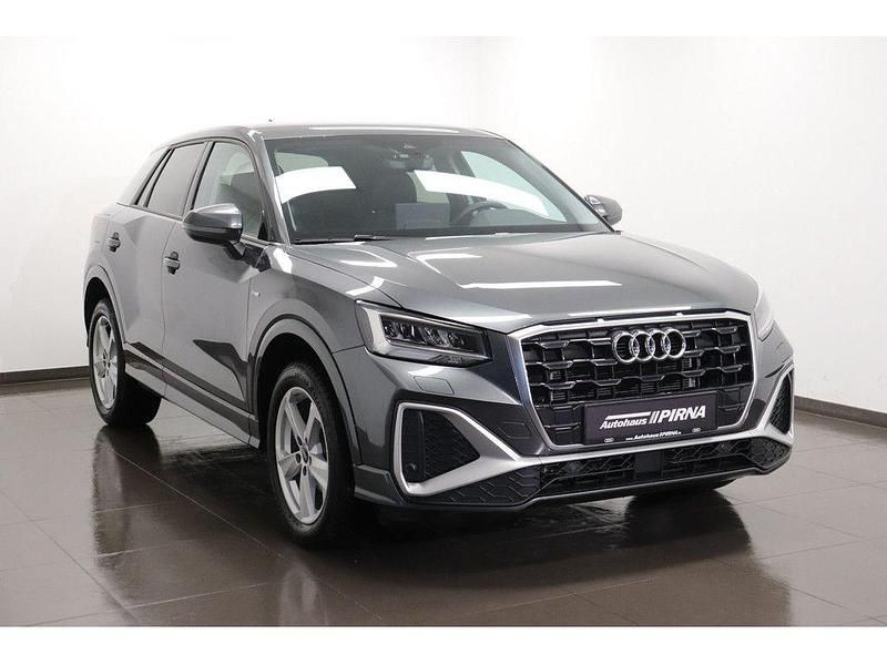 Gebraucht Audi Q2 S-Line 150 PS (110 kW) 2025 Grau SUV