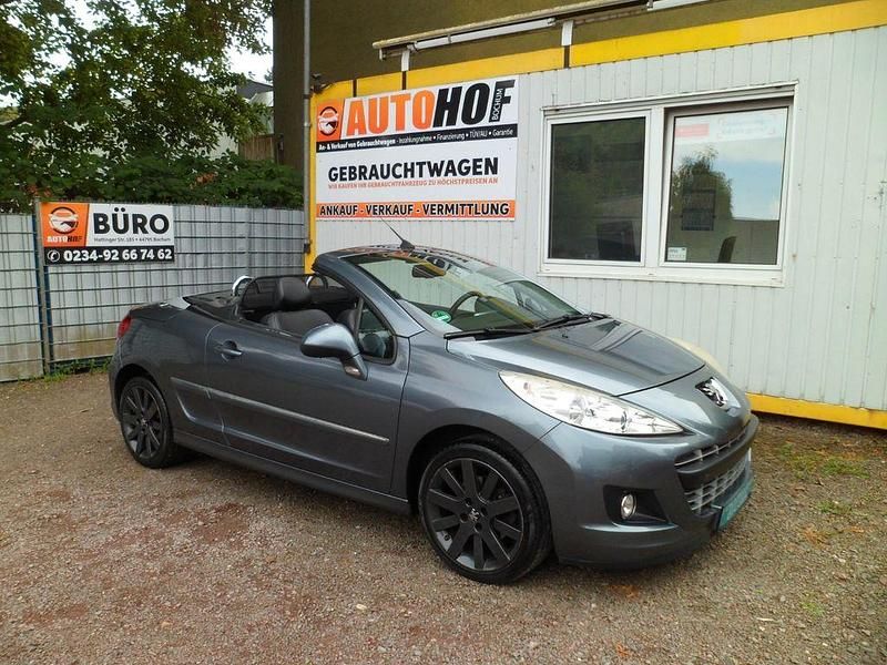 Grau Gebraucht 2010 Peugeot 207 CC Platinum Cabrio | 4.290 € (Fairer Preis) - Bild 1/4